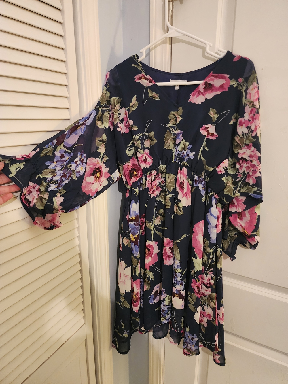 white birch Navy Floral Bell Sleeve Mini Dress